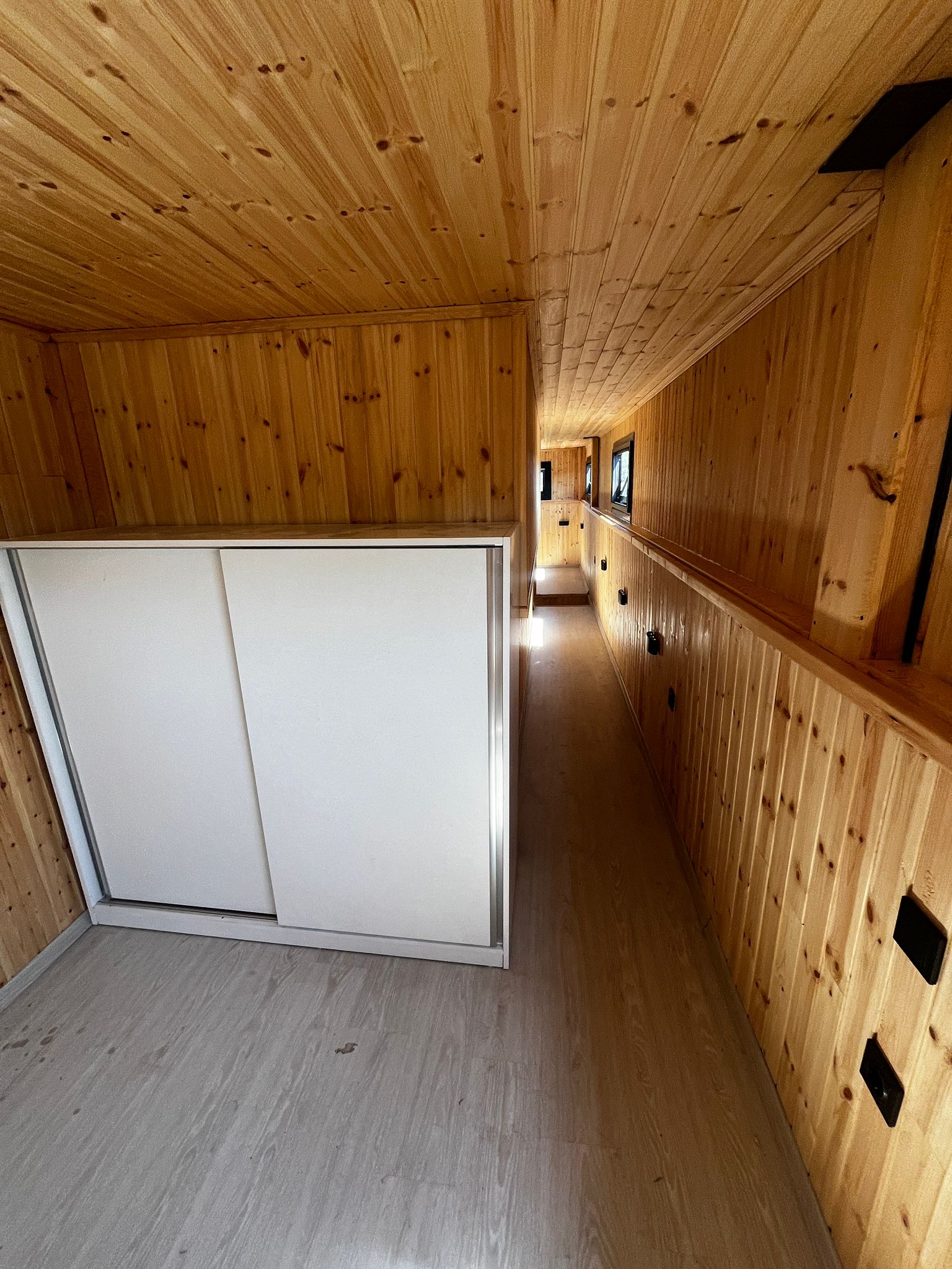 Model-19 görseli 13